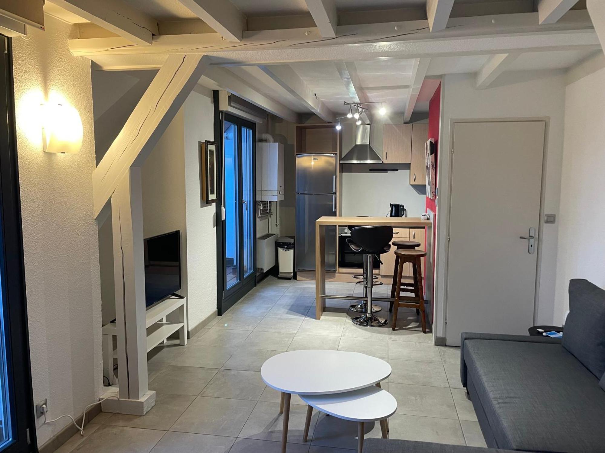 Fathala - Appartement Lumineux En Dernier Etage - Face A La Gare Routiere Sarrebourg Eksteriør billede